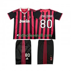 Matchtröjor AC Milan RONALDINHO 80 Retro 2009 2010 Kortärmad till Barn (1:a ställ)