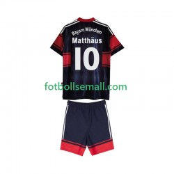 Matchtröjor FC Bayern München Matthas 10 Retro 1997 1999 Kortärmad till Barn (1:a ställ)