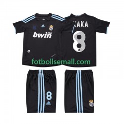 Matchtröjor Real Madrid KAKA 8 Retro 2009 2010 Kortärmad till Barn (2:a ställ)