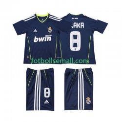 Matchtröjor Real Madrid KAKA 8 Retro 2010 2011 Kortärmad till Barn (2:a ställ)