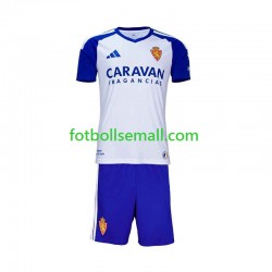 Matchtröjor Real Zaragoza 2026-2027 Kortärmad till Barn (1:a ställ) Matchtröjor Real Zaragoza 2026-2027 Kortärmad till Barn (1:a ställ)
