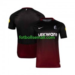 Matchtröjor SC Freiburg 2026-2027 Kortärmad till Herr (3:e ställ) Matchtröjor SC Freiburg 2026-2027 Kortärmad till Herr (3:e ställ)