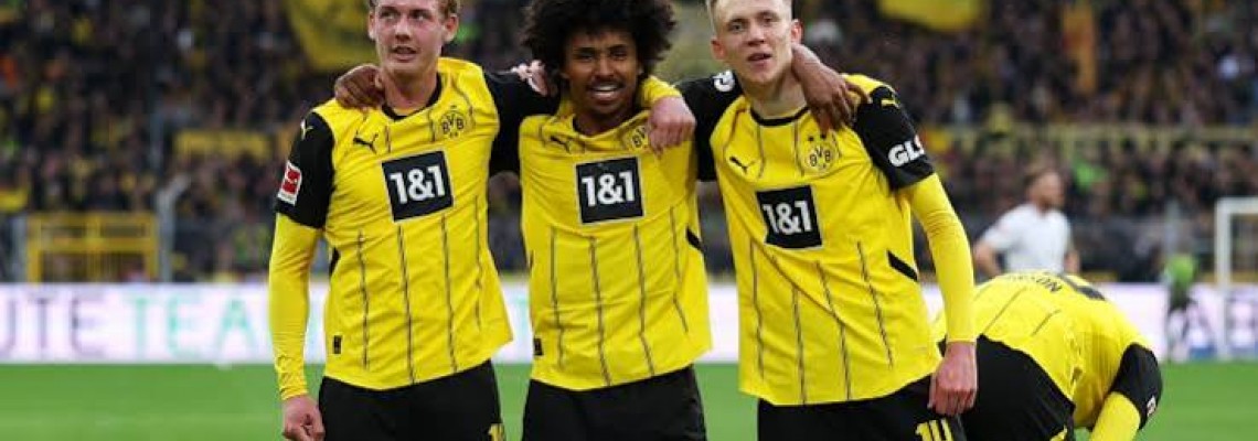 Borussia Dortmund besegrade VfB Stuttgart med 1–0 Borussia Dortmund besegrade VfB Stuttgart med 1–0