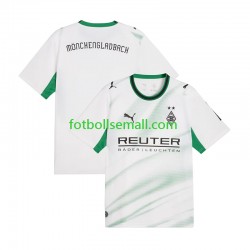 Matchtröjor Borussia Mönchengladbach 2026-2027 Kortärmad till Herr (1:a ställ) Matchtröjor Borussia Mönchengladbach 2026-2027 Kortärmad till Herr (1:a ställ)