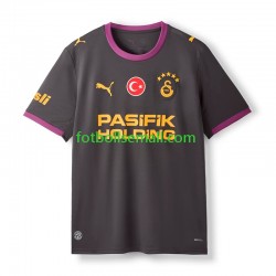 Matchtröjor Galatasaray SK 2026-2027 Kortärmad till Herr (3:e ställ) Matchtröjor Galatasaray SK 2026-2027 Kortärmad till Herr (3:e ställ)