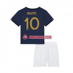 Matchtröjor Frankrike Mbappe 10 World Cup 2022 Kortärmad till Barn (1:a ställ) Matchtröjor Frankrike Mbappe 10 World Cup 2022 Kortärmad till Barn (1:a ställ)