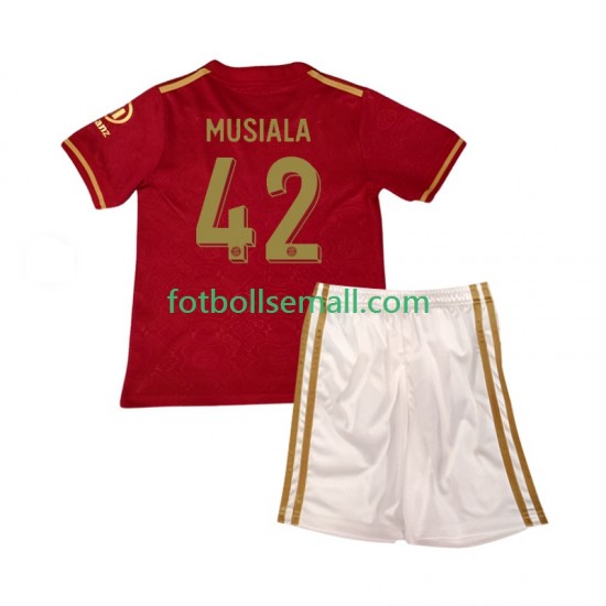 Röd Matchtröjor FC Bayern München Jamal Musiala 42 125th Anniversary 2024-2025 Kortärmad till Barn (1:a ställ)