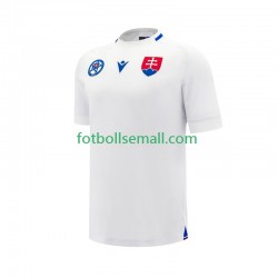 Matchtröjor Slovakien 2024-2025 Kortärmad till Herr (2:a ställ) Matchtröjor Slovakien 2024-2025 Kortärmad till Herr (2:a ställ)