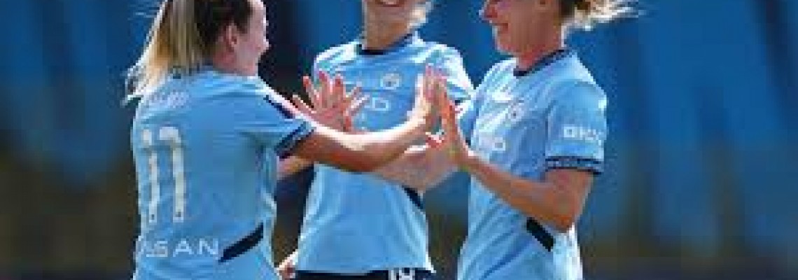 Manchester City besegrade Huddersfield Town med 2-0 borta.