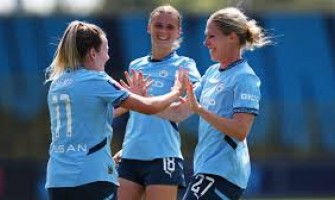 Manchester City besegrade Huddersfield Town med 2-0 borta.