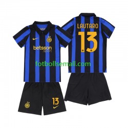 Matchtröjor Inter Milan Lautaro Martinez 13 2026-2027 Kortärmad till Barn (1:a ställ) Matchtröjor Inter Milan Lautaro Martinez 13 2026-2027 Kortärmad till Barn (1:a ställ)