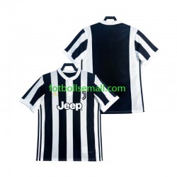 Matchtröjor Juventus Retro 2017 2018 Kortärmad till Herr (1:a ställ) Matchtröjor Juventus Retro 2017 2018 Kortärmad till Herr (1:a ställ)