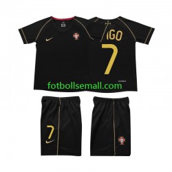 Matchtröjor Portugal FIGO 7 Retro 2006 Kortärmad till Barn (2:a ställ)
