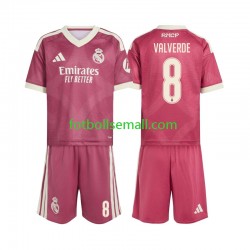 Matchtröjor Real Madrid Federico Valverde 8 2026-2027 Kortärmad till Barn (3:e ställ) Matchtröjor Real Madrid Federico Valverde 8 2026-2027 Kortärmad till Barn (3:e ställ)