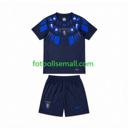 Matchtröjor Uruguay World Cup 2026 Kortärmad till Barn (2:a ställ) Matchtröjor Uruguay World Cup 2026 Kortärmad till Barn (2:a ställ)
